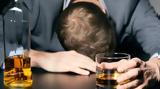 Το πολύ αλκοόλ προκαλεί βλάβες στον εγκέφαλο και τελικά άνοια,