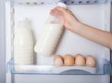 Γιατί δεν πρέπει να βάζετε το γάλα στο πάνω ράφι του ψυγείου;,