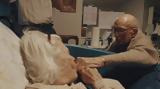 Παππούς 105 Χρονών Βγάζει Λατρεία, 100χρονη Σύζυγό -ΒΙΝΤΕΟ,pappous 105 chronon vgazei latreia, 100chroni syzygo -vinteo