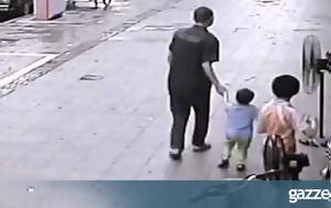 H στιγμή που ένας τύπος προσπαθεί να απαγάγει ένα παιδί μέσα από τα χέρια του αδελφού του (vid)