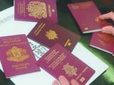 Γιατί τα διαβατήρια έχουν διαφορετικά χρώματα,