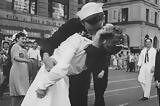 Η ιστορία πίσω από το πιο διάσημο φιλί του πολέμου!,