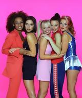 Όλα, Δύο, Spice Girls, Έμμα Στόουν – Video,ola, dyo, Spice Girls, emma stooun – Video