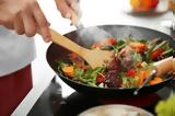 6 λαχανικά που είναι πιο θρεπτικά όταν μαγειρεύονται,