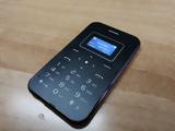 X8: κινητό σε μέγεθος πιστωτικής κάρτας,