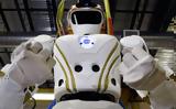 Τα ρομπότ θα μας πάρουν τις δουλειές και θα κατακτήσουν την ανθρωπότητα;,