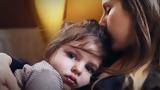«Η πανδημία στέρησε απ’ το παιδί μου μια μοναδική οικογενειακή στιγμή»: 5 μαμάδες εκφράζουν το παράπονό τους,