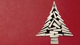 Ένα χριστουγεννιάτικο δέντρο .... από  βιβλία,