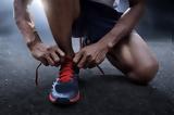 Τα ρούχα,τα sneakers και τα αξεσουάρ για καλύτερες επιδόσεις στο τρέξιμο