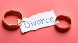 Πως ανακοινώνουμε ένα διαζύγιο;,
