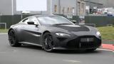 Aston Martin V12 Vantage, Θριαμβευτικός,Aston Martin V12 Vantage, thriamveftikos