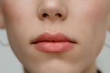 5 lip balms κάτω από 5 ευρώ για τα σκασμένα χείλη σου,