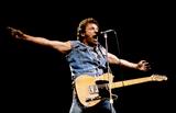 “Dancing In, Dark”,Bruce Springsteen