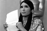 Sacheen Littlefeather, Ποια, Ακαδημία, Όσκαρ,Sacheen Littlefeather, poia, akadimia, oskar