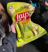 Balenciaga -,Lays +video