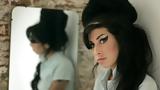 Έρχεται, Amy Winehouse,erchetai, Amy Winehouse