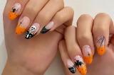 #ManiMonday,Halloween