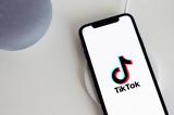 TikTok, Βλέπει, 2022,TikTok, vlepei, 2022