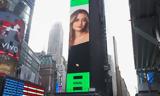 Στεφανία Λυμπερακάκη, Τώρα, Billboard, Times Square,stefania lyberakaki, tora, Billboard, Times Square