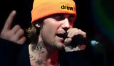 Justin Bieber, Πουλάει,Justin Bieber, poulaei