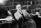 J R R,Tolkien