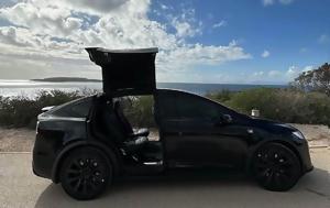 Tesla Model X Plaid