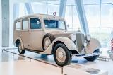 Mercedes-Benz 320,