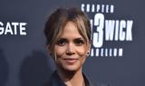 Halle Berry, Ατύχημα, – Αυτοσαρκάζεται,Halle Berry, atychima, – aftosarkazetai