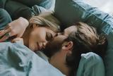 Τα ζευγάρια που κάνουν αυτά τα 5 πράγματα πριν από τον ύπνο μπορούν να σώσουν τη σχέση τους,