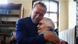 Arnold Schwarzenegger, Επισκέφθηκε, Άουσβιτς -,Arnold Schwarzenegger, episkefthike, aousvits -