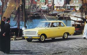 Opel Rekord A, Astra