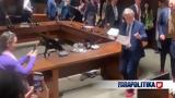 Σάλος, Καναδά - Πολιτικοί,salos, kanada - politikoi