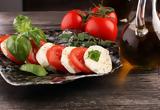 Σαλάτα Caprese,salata Caprese