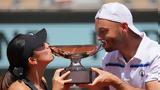 Roland Garros, 1ο Grand Slam,Roland Garros, 1o Grand Slam