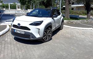 Toyota Yaris Cross Hybrid AWD-i, – Εκπλήσσει, Toyota Yaris Cross Hybrid AWD-i, – ekplissei