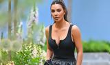 Kim Kardashian, Time, SKIMS – Παραδέχεται,Kim Kardashian, Time, SKIMS – paradechetai