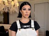 Milk, Αυτό, Kourtney Kardashian,Milk, afto, Kourtney Kardashian