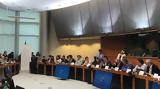 «Οι αγρότες να προστατεύσουν τη φύση»,