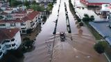 Σχεδόν 10 000, Κέντρο Επιχειρήσεων, Θεσσαλία,schedon 10 000, kentro epicheiriseon, thessalia