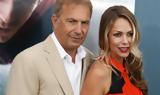 Kevin Costner, Τέλος, Christine Baumgartner,Kevin Costner, telos, Christine Baumgartner