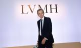 Βόμβα, Le Monde, Μπερνάρ Αρνό, LVMH,vomva, Le Monde, bernar arno, LVMH