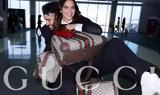 Kendal JennerplusBad Bunny, Πρωταγωνιστούν, Gucci,Kendal JennerplusBad Bunny, protagonistoun, Gucci