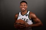 Γιάννης Αντετοκούνμπο,giannis antetokounbo