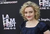 Julia Garner …,