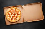 Γιατί η στρογγυλή πίτσα έρχεται σε τετράγωνο κουτί;,