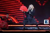 Madonna, Διέκοψε, O2 Arena, - Γλίτωσε, 300 000,Madonna, diekopse, O2 Arena, - glitose, 300 000