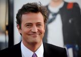 Matthew Perry, Θρήνος, Τσάντλερ, 54ων -,Matthew Perry, thrinos, tsantler, 54on -