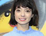 Big Bang Theory, Kate Micucci, Λούσι,Big Bang Theory, Kate Micucci, lousi