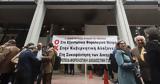 Παρατείνεται, 19 Ιανουαρίου,parateinetai, 19 ianouariou