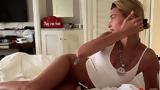 Hailey Bieber, Βάζει,Hailey Bieber, vazei